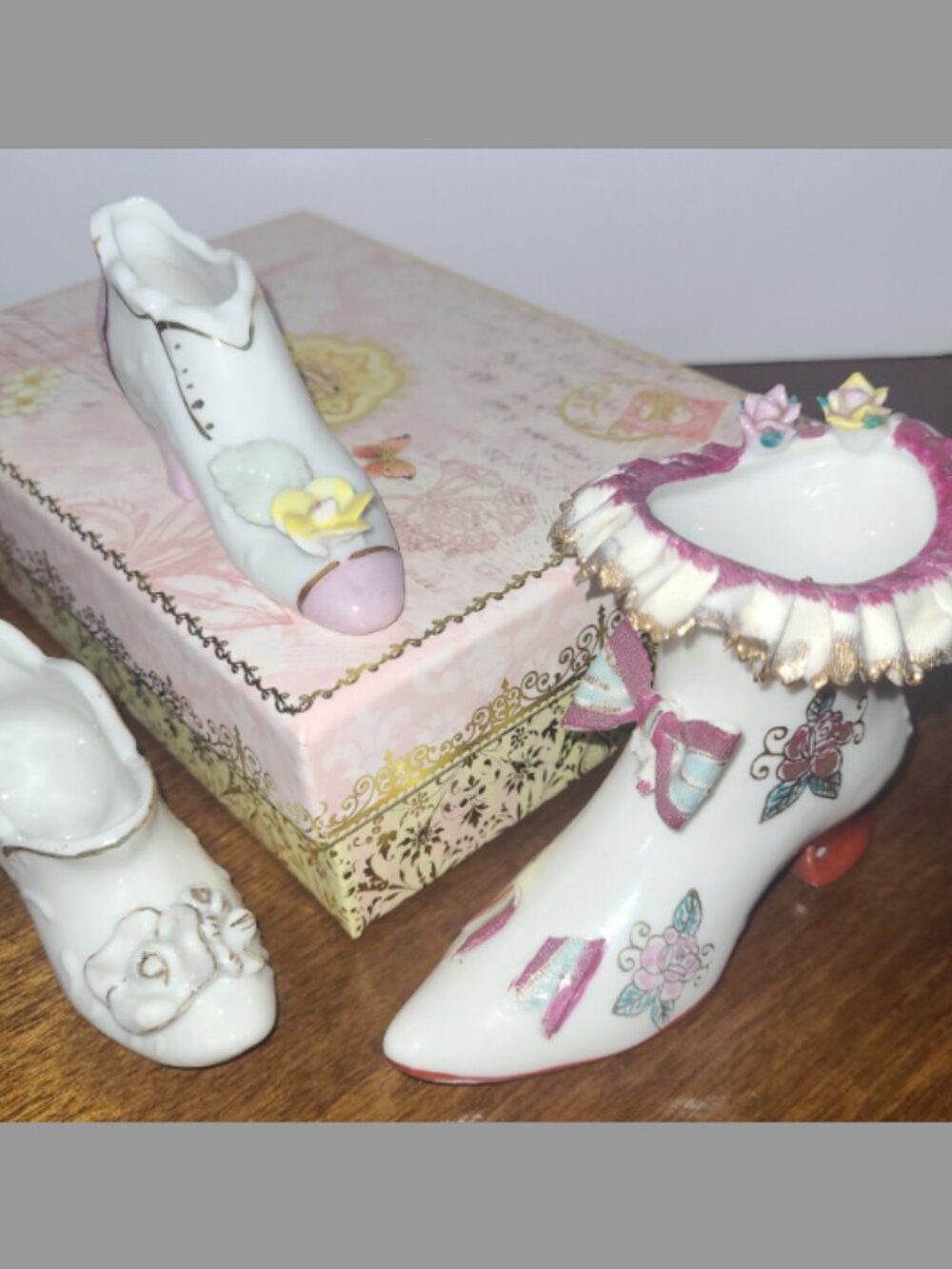 Vintage 3-Piece Porcelain Collection of Miniature Shoes from Japan